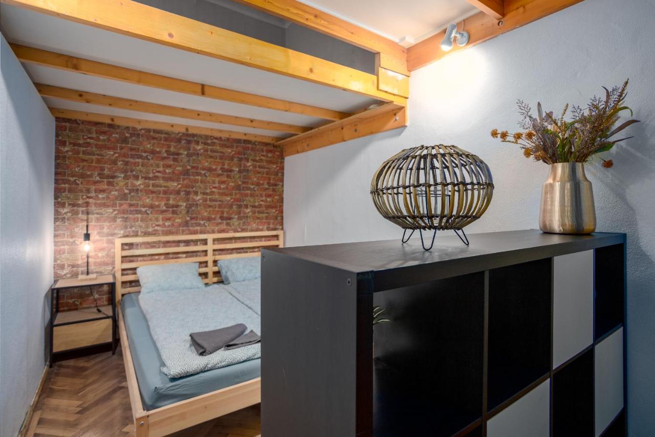 Apartment With Free Parking Budapest Luaran gambar